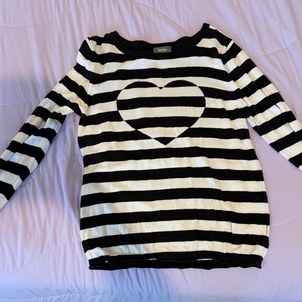 Neiman Marcus Black and White Striped Heart Sweater